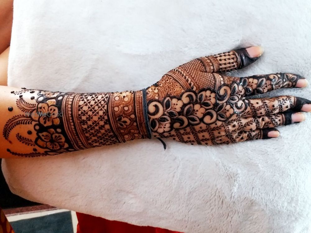 Photo From disha's protrait mehendi - By Charmi Mehandi Artist