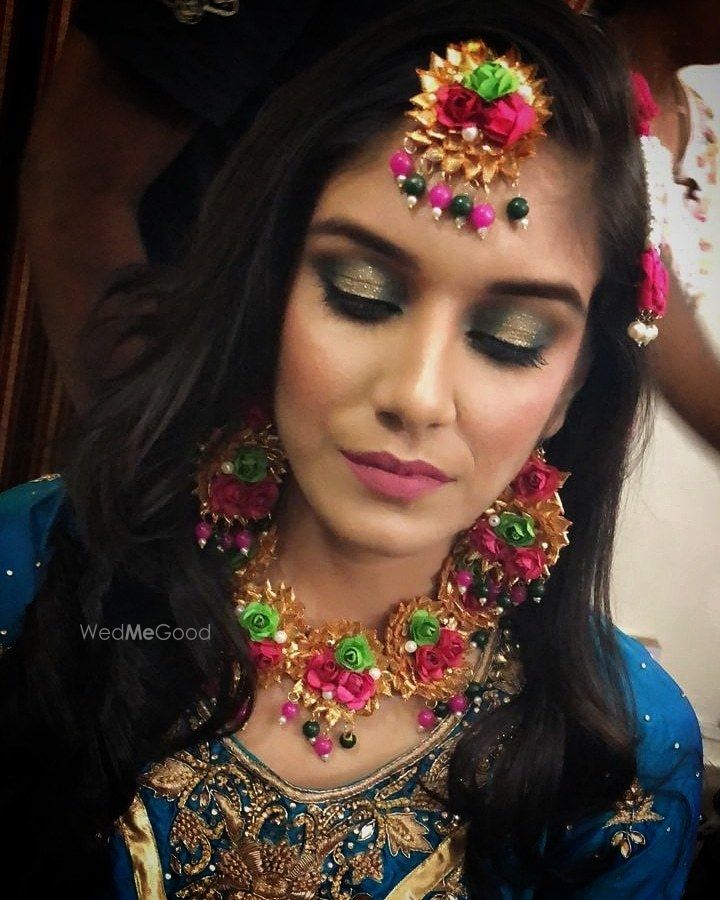 Photo From Babiya's mehendi look. - By Makeovers by Anchal