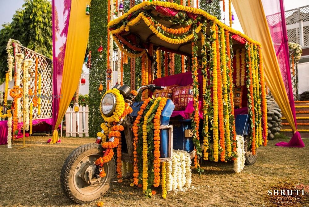 Photo From Vibrant mehendi and sangeet decor - By Shruti Mullick