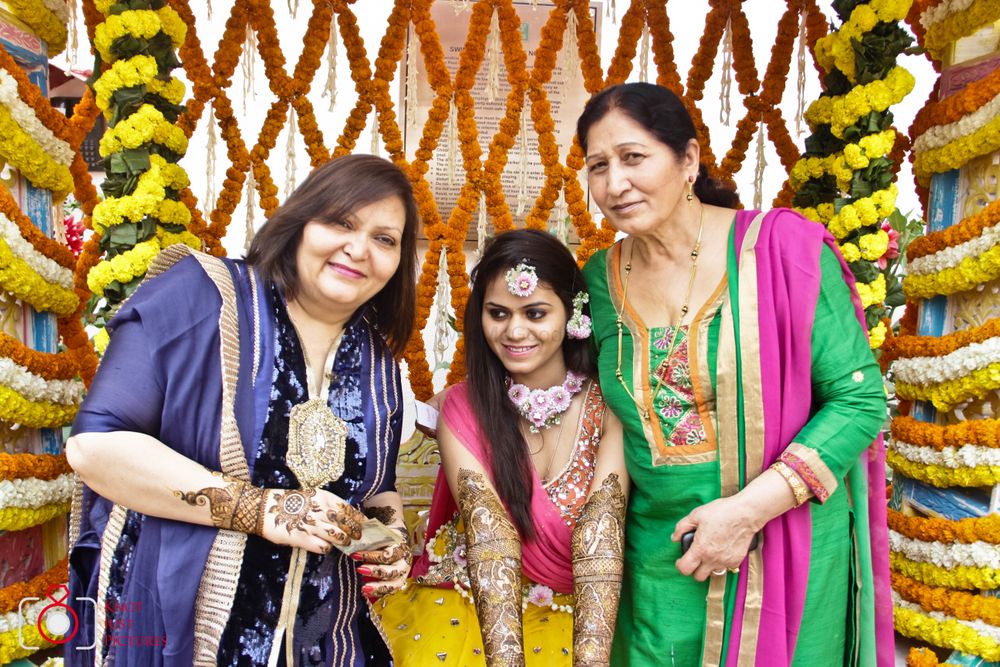 Photo From Rishi Mehndi - By Knot Just Pictures