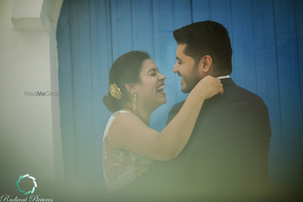 Photo From pre wedding - By Radiant Pictures