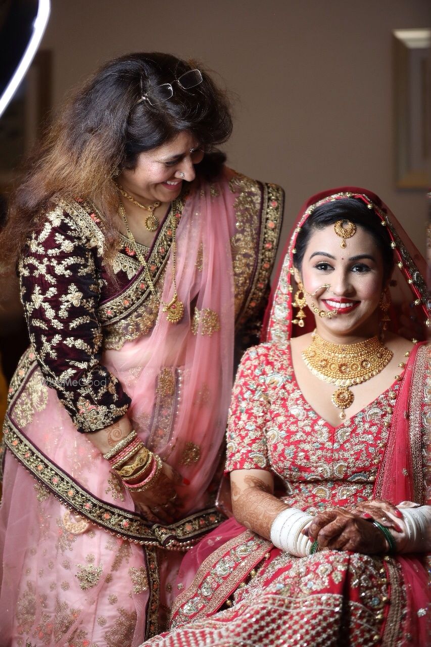 Photo From Aarushi's Grand Wedding 2018 - By Makeup by Oosh