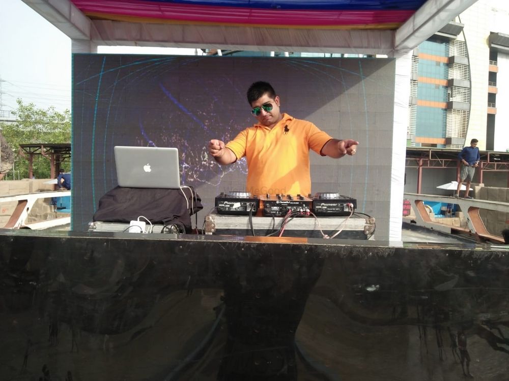 Photo From dj mukul live in oyster wAter park - By DJ Mukul