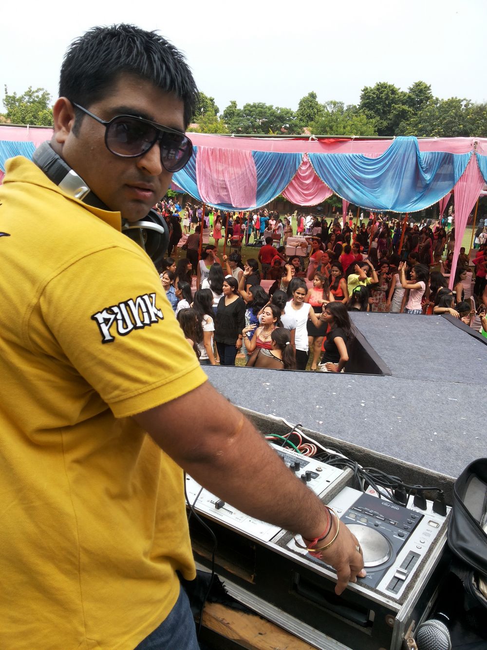 Photo From dj mukul live in oyster wAter park - By DJ Mukul
