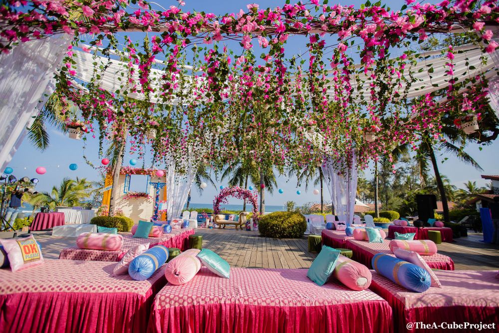 Bright Pink Wedding Decor Photo