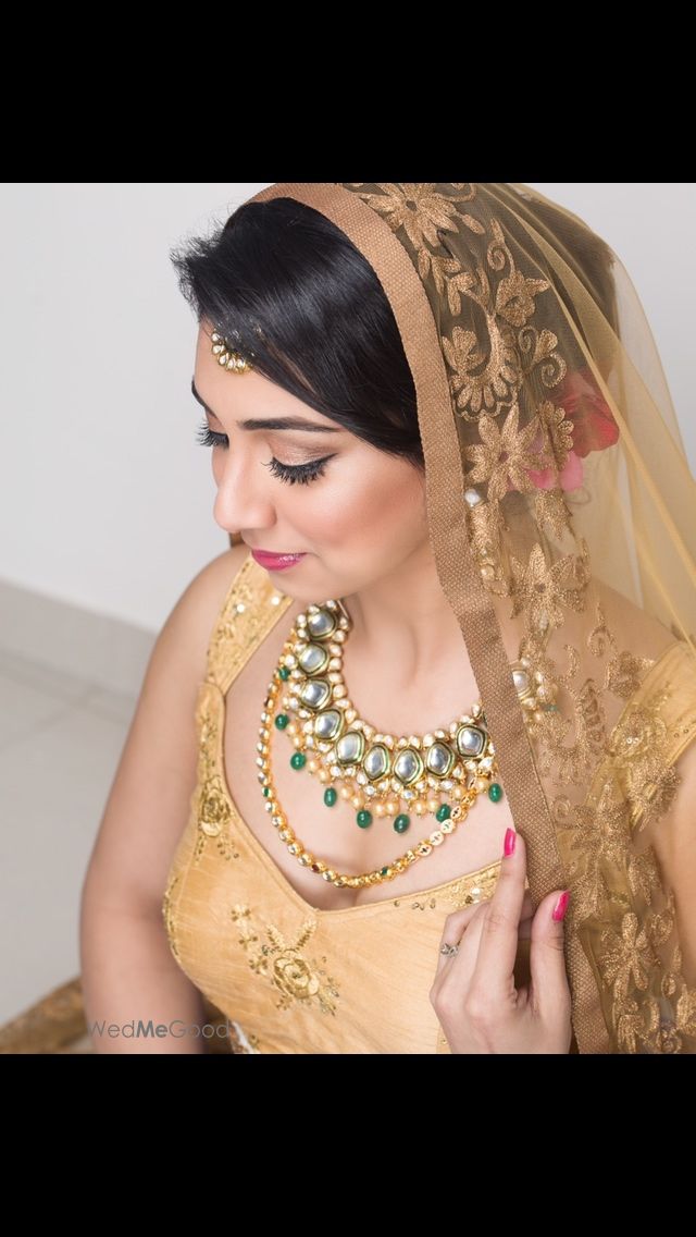 Photo From Bridal looks from Namrata Soni school of makeup and hair portfolio - By Omorfiá By Avan ~ Hair And Makeup 