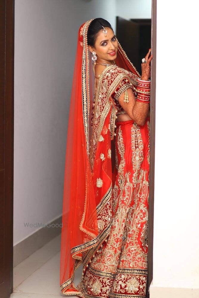 Photo From The Royal & Simplistic bridal look for Shloka - By Nivritti Chandra