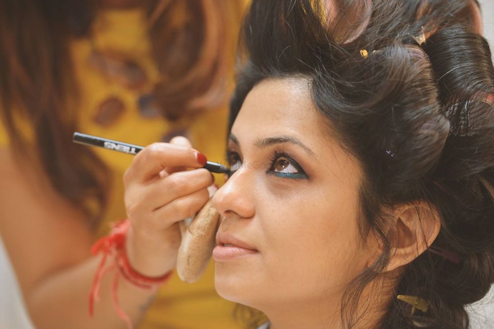 Photo From Bridal Makeup Look & Learn Workshop - By Expressions by Niyati Shah