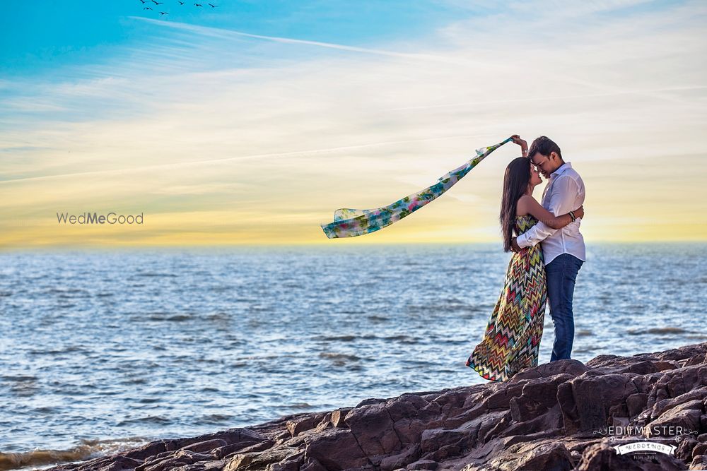 Photo From Nikhil Priyanka Pre wedding - By Editmaster Studios