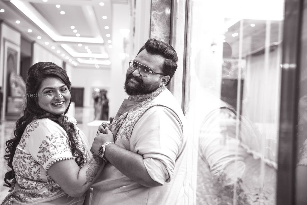 Photo From Hardik+ Hiloni - By Square Frame Picture