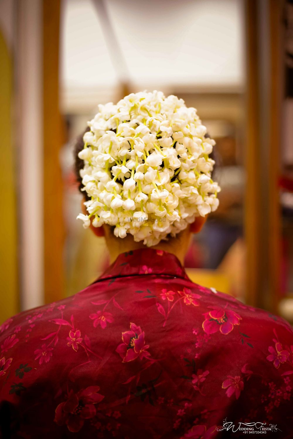 Photo of Bridal bun with gajra all over