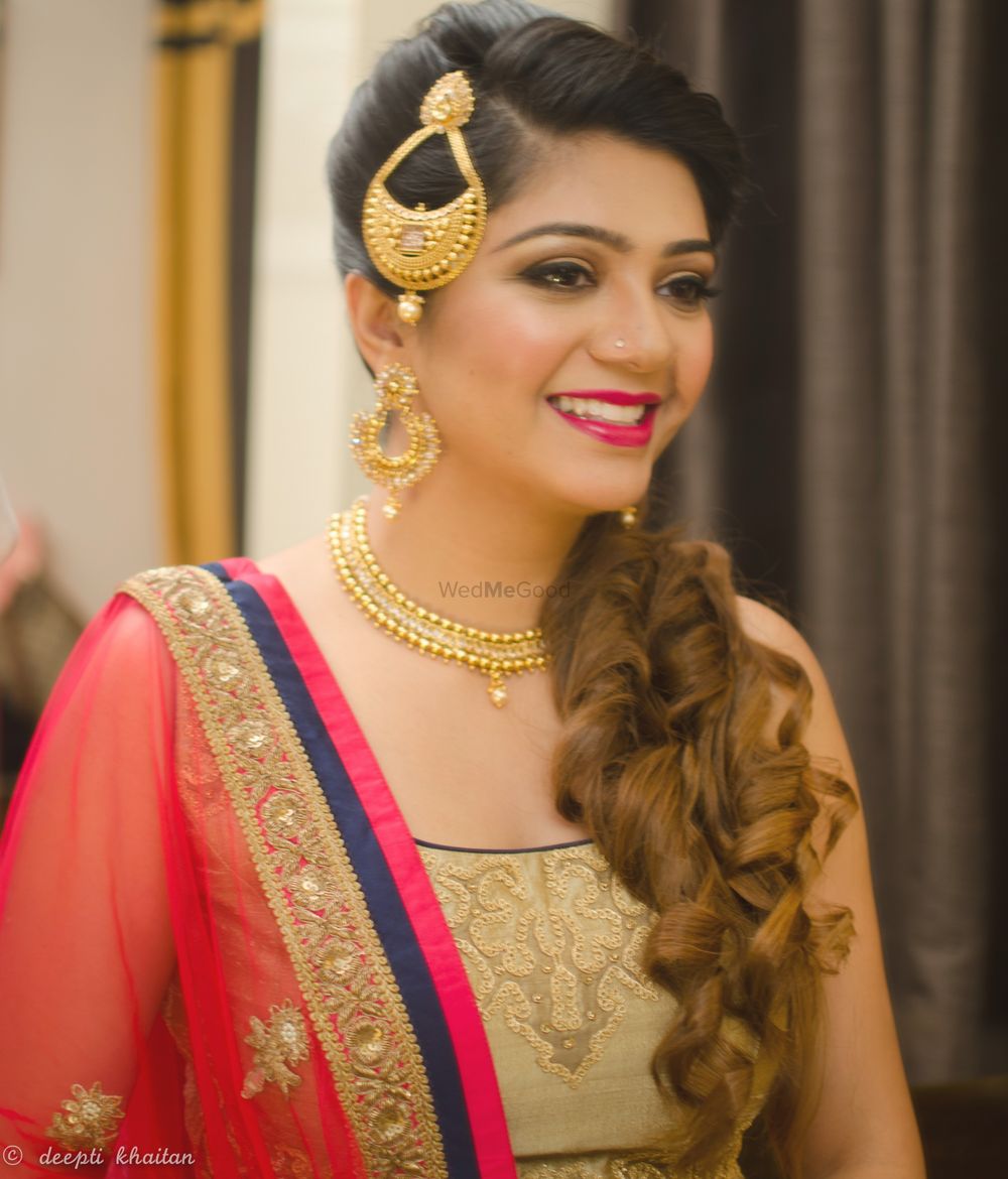 Photo From Roshini's Engagement - By Deepti Khaitan Makeup
