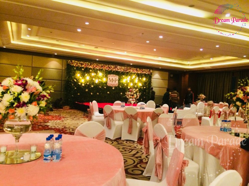 Photo From Subtle Indoor Reception - By Dream Weddings By Ishita