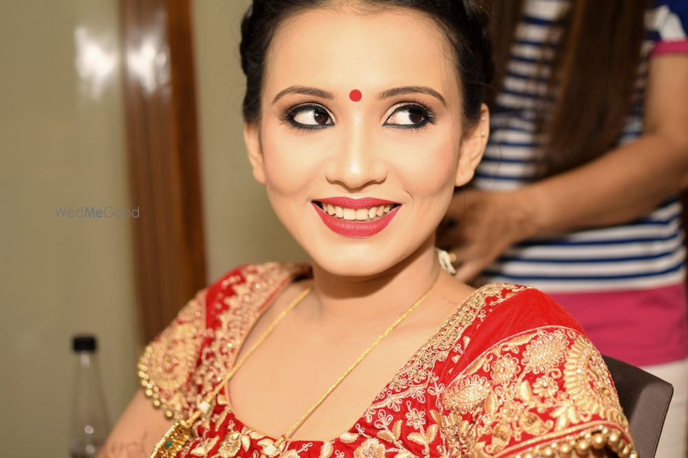 Photo From Extravagant Indian Bridal Journey - By Makeover Destination by Priya