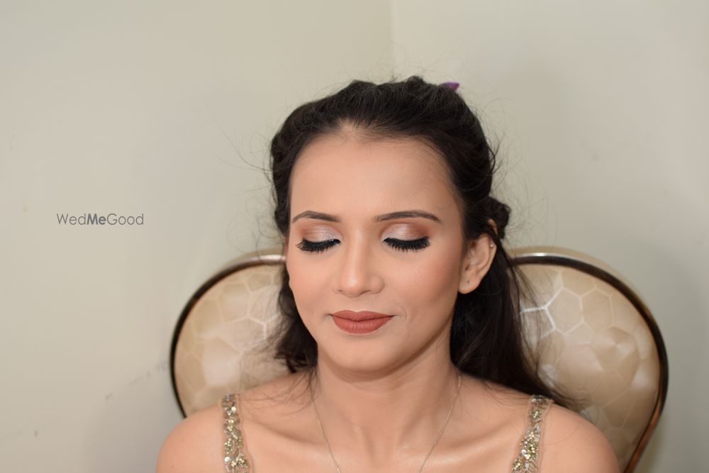 Photo From Extravagant Indian Bridal Journey - By Makeover Destination by Priya