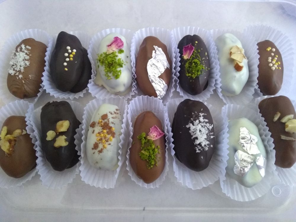 Photo From CHOCOLATE COATED DATES With STUFFED NUTS - By Date Delights
