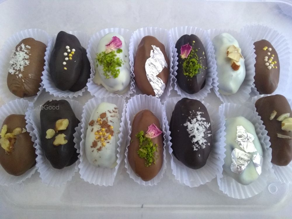 Photo From CHOCOLATE COATED DATES With STUFFED NUTS - By Date Delights