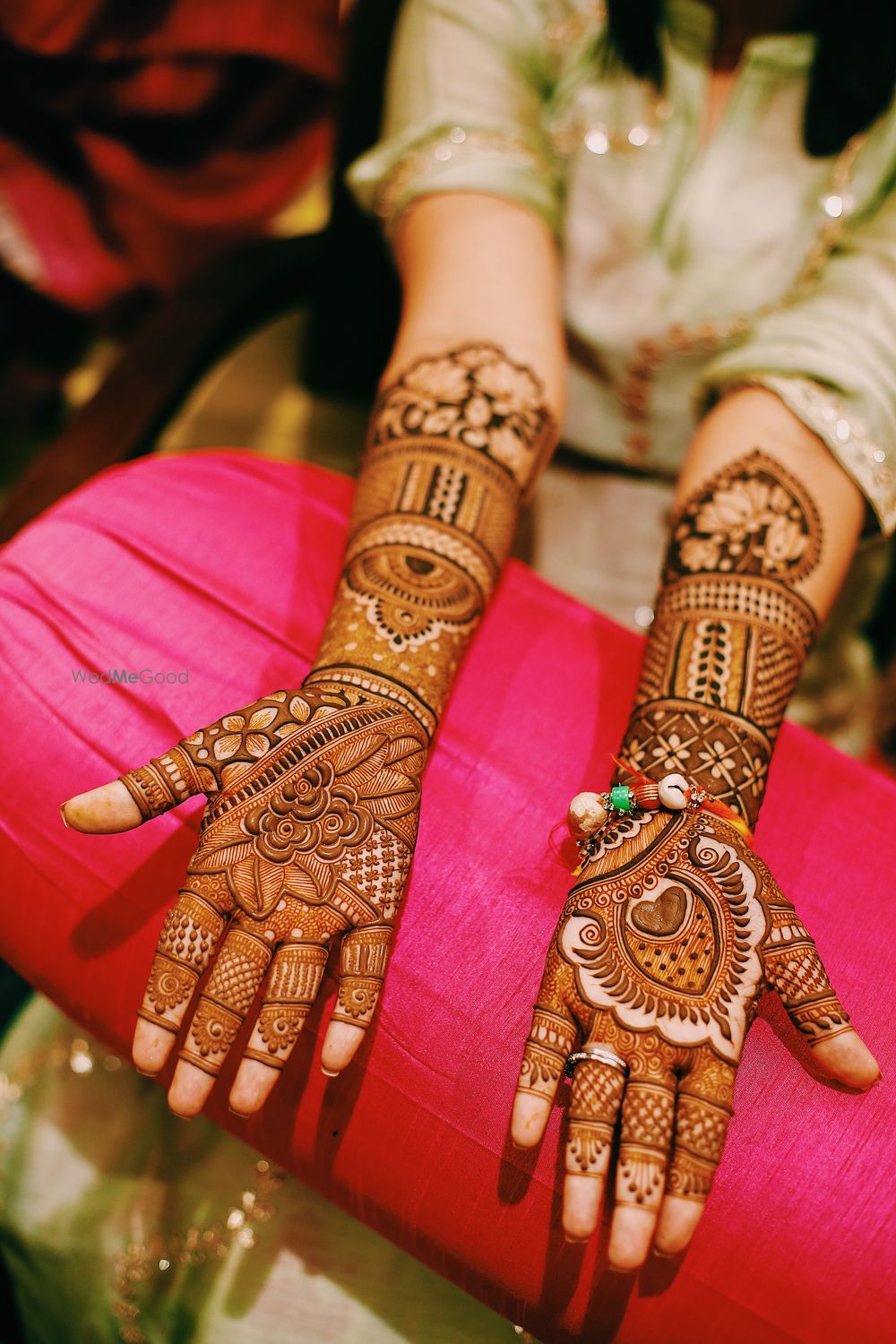 Photo of Unique bridal mehendi design with florals