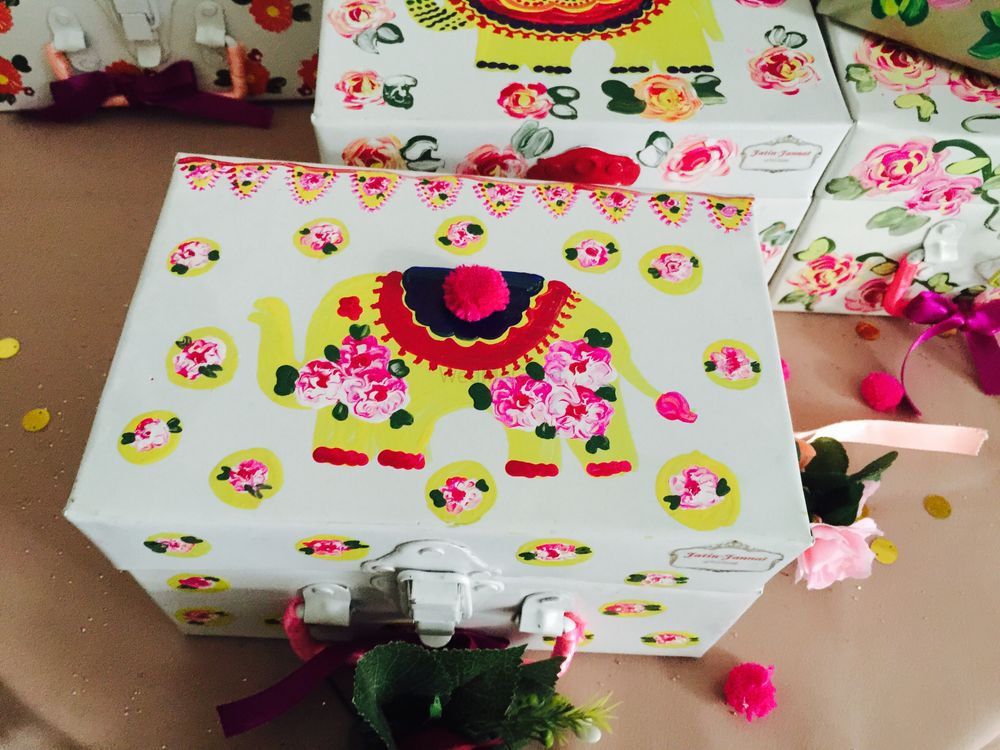 Photo From Giveaway boxes - By Trunks of joy -by Ruhani Arora
