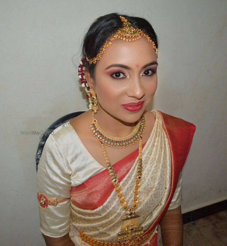 Photo From bridal makeup - By Makeup by Bhanu