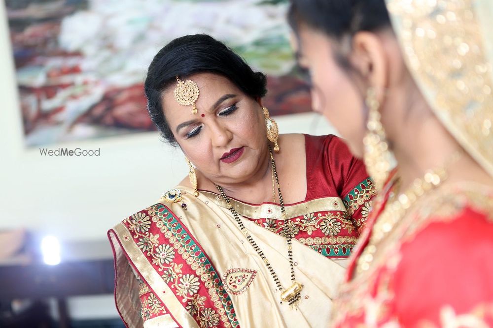 Photo From Family & Friends MakeUp & Hair - By Makeup by Swaness 