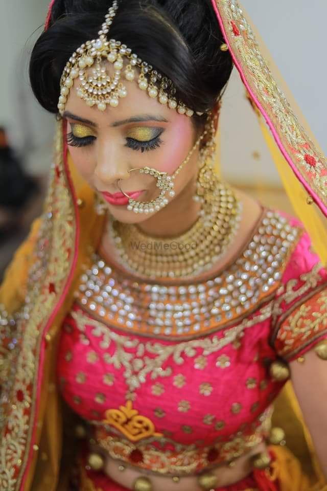 Photo From Priya wedding - By Shavika Makeovers