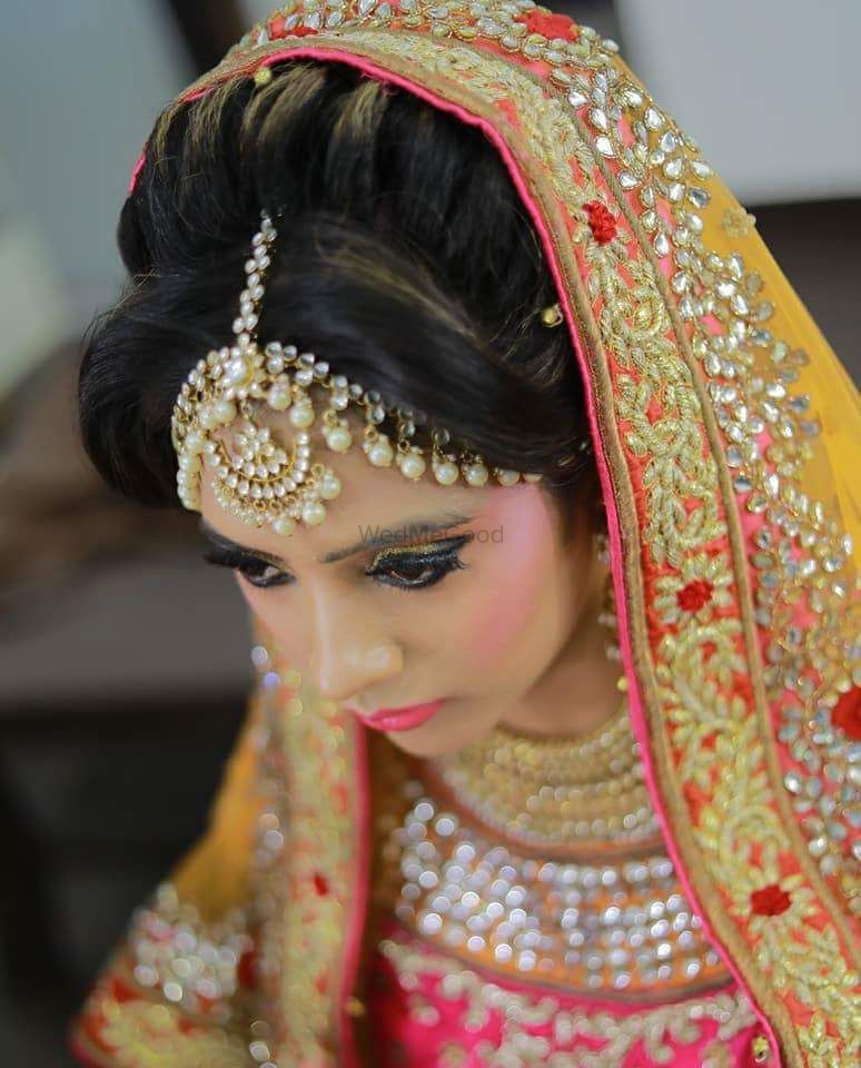 Photo From Priya wedding - By Shavika Makeovers