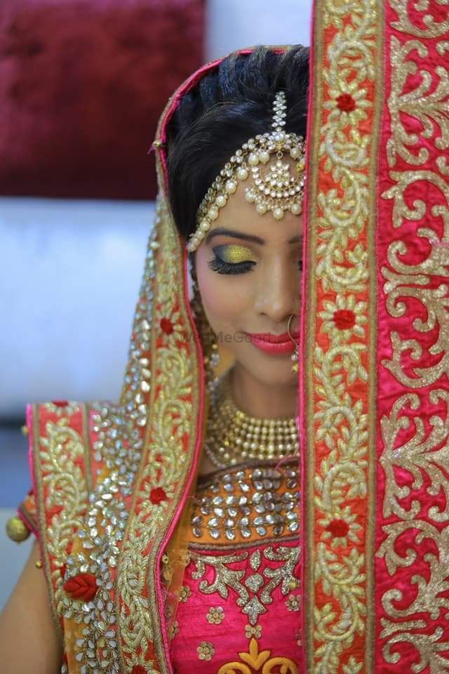 Photo From Priya wedding - By Shavika Makeovers