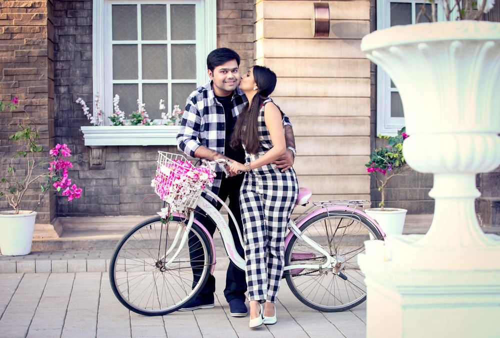 Photo From Nihar Riddhi Pre-wedding - By Wedding Storytellers