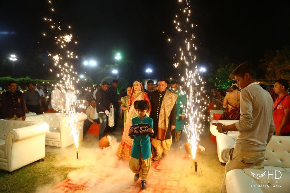Photo From Devarshi & Meshwa - By 4 Heads Events & Entertainment