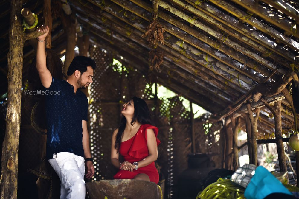 Photo From || VIRAJ + VRUSHALI || PRE-WEDDING ALBUM - By Moody Depictions