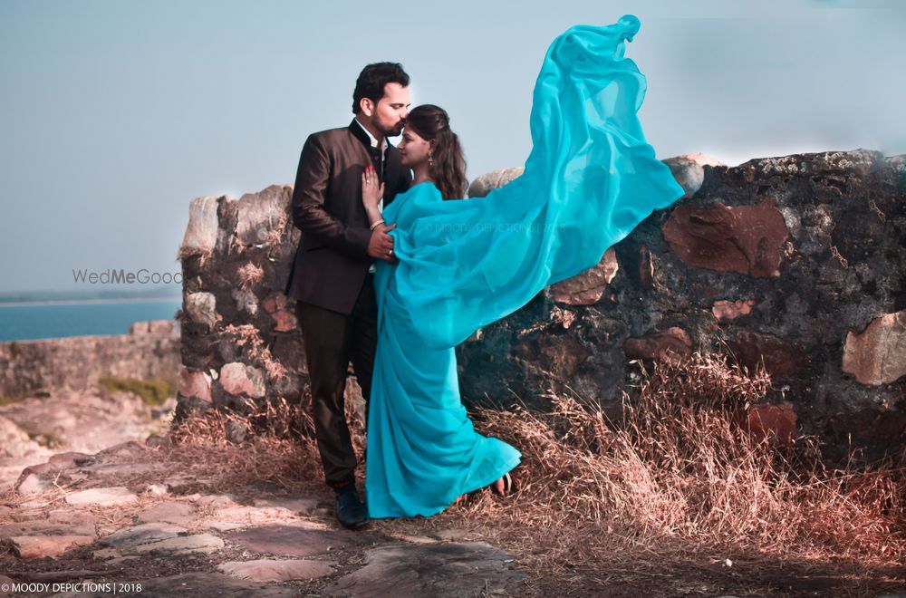 Photo From || VIRAJ + VRUSHALI || PRE-WEDDING ALBUM - By Moody Depictions