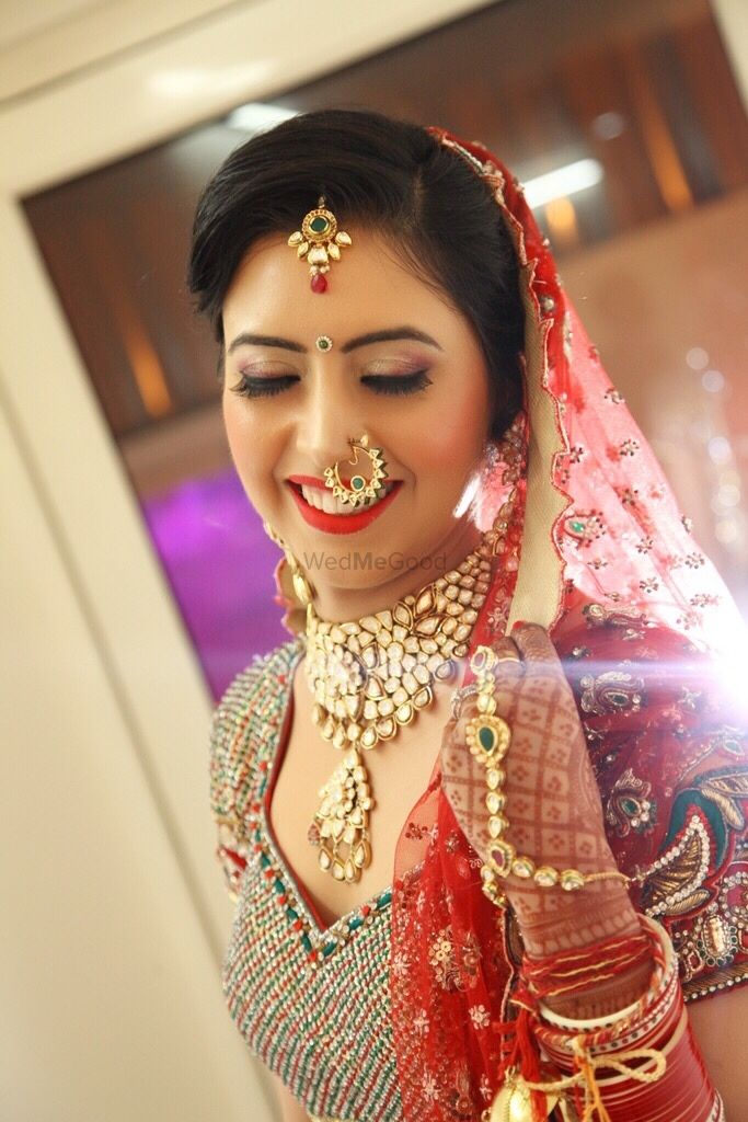 Photo From Bride Aastha - By Saloni Arora - Makeup Mafia