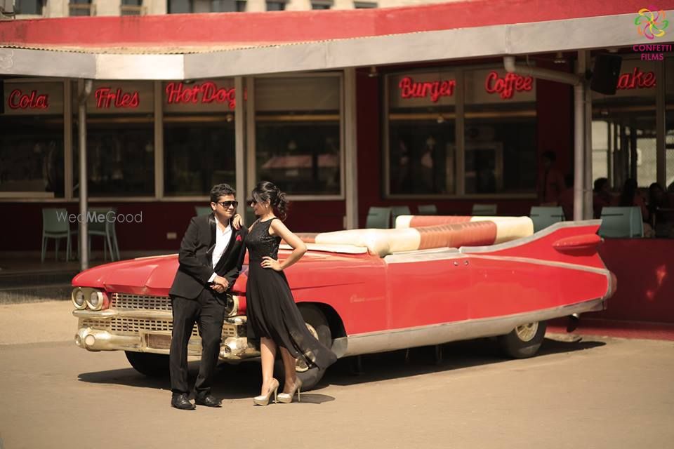 Photo of pre wedding shoot props - car prop