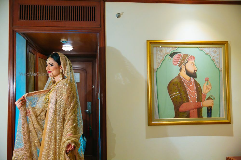 Photo of Champagne Pink Dupatta Bride