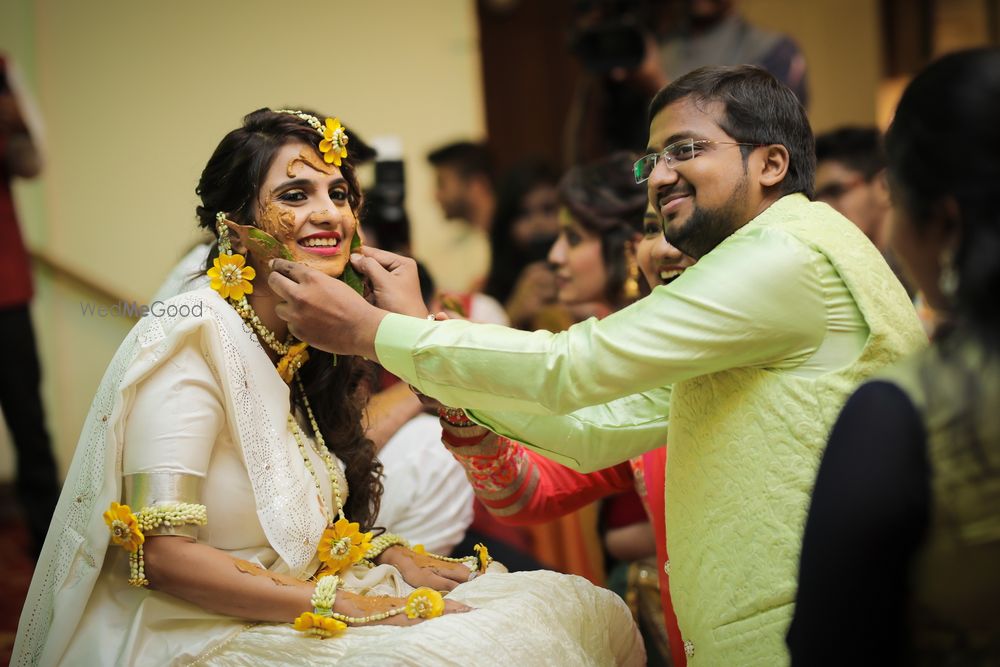 Photo From Karan & Shraddha - Haldi - By Karan Shah Photography