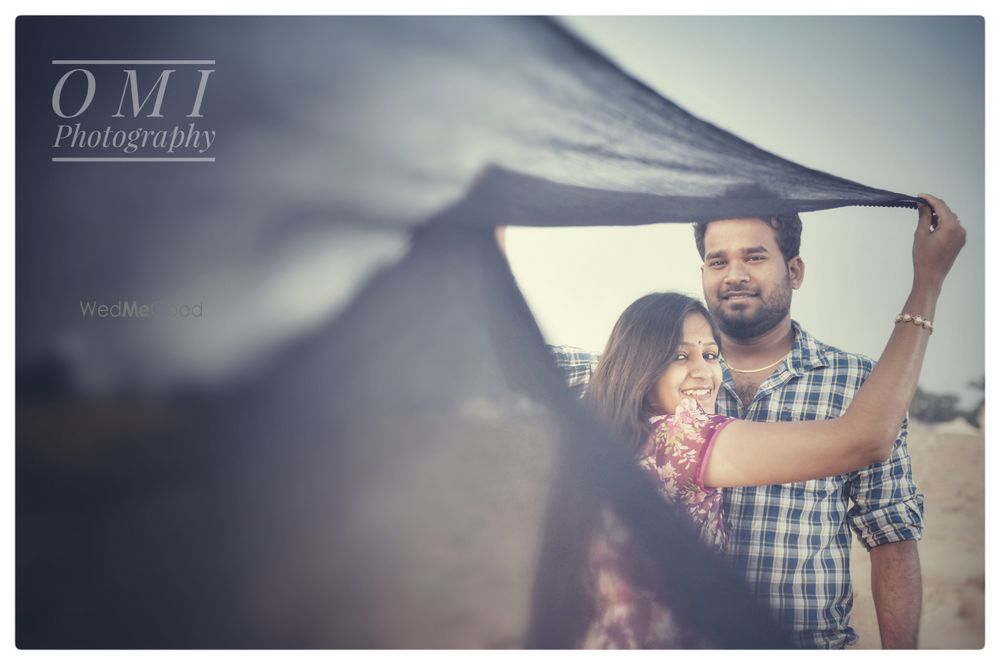 Photo From Outdoor Couple Shoot - By O M I Photography