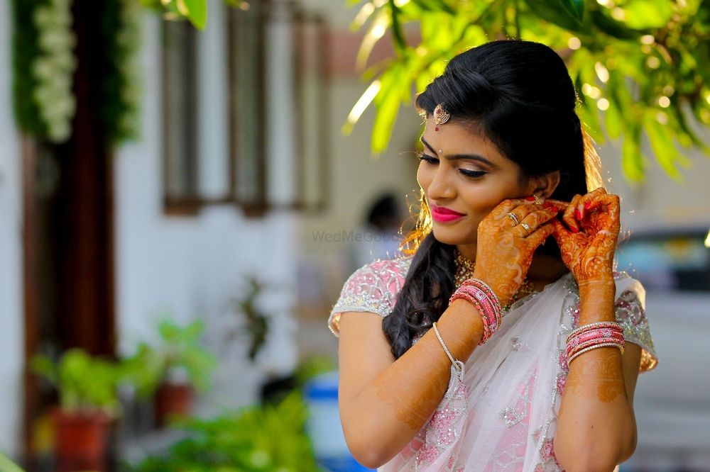 Photo From Nikhita’s Engagement Look !  - By Namrata Satwani