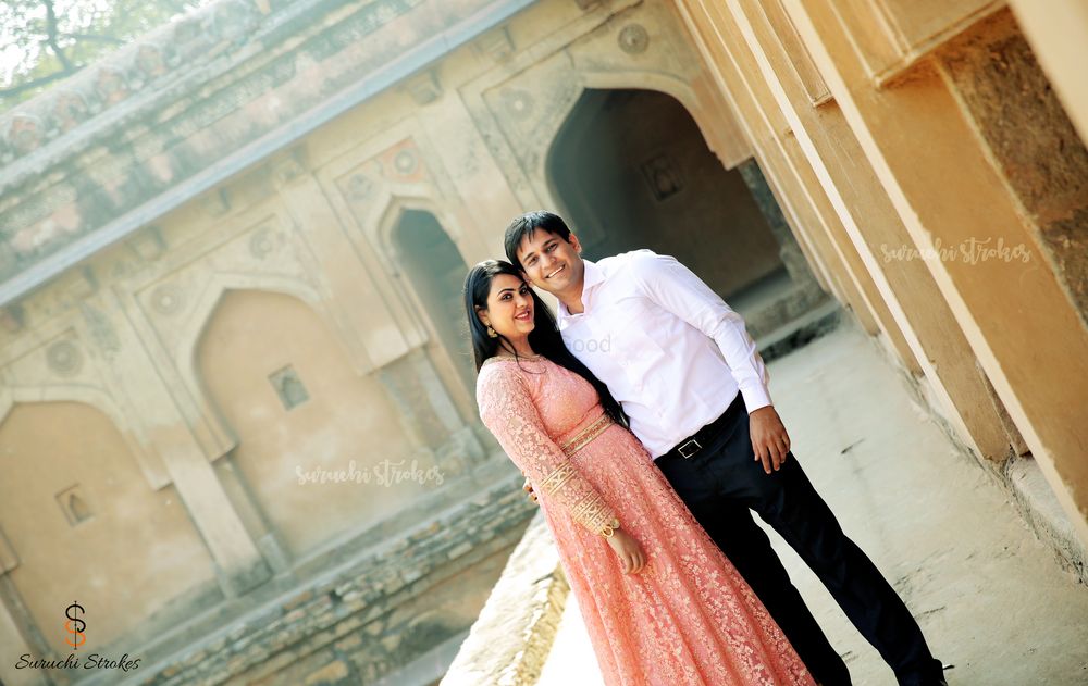 Photo From Pre-Wedding - By Suruchi Strokes 
