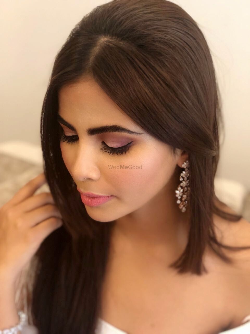 Photo From Effortless Beauty_Sonal’s Engagement, Cocktail, Wedding looks_PHONE CLICKS - By Nivritti Chandra