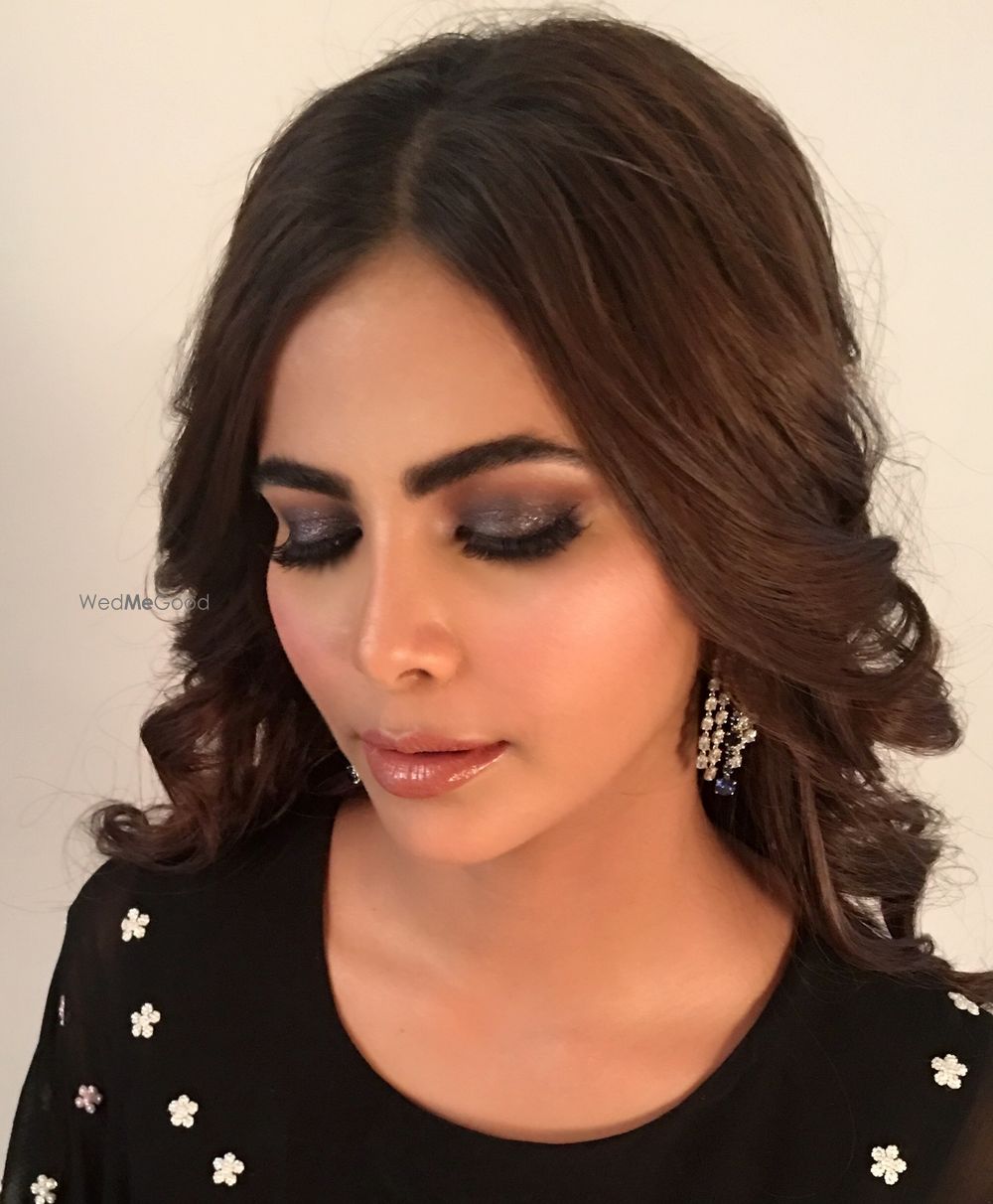 Photo From SMOKEY EYES_PHONE CLICKS  - By Nivritti Chandra