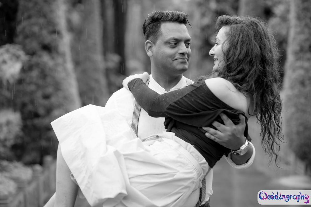 Photo From Rashmi & Pankaj Pre Wedding - By Weddingraphy by M.O.M. Productions