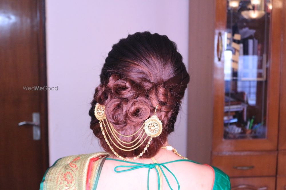 Photo From Hair Styles - By Vandana Piwhal Makeovers