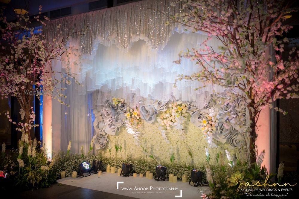 Photo From Reception- winter blossoms  - By Jashnn Signature Weddings & Events