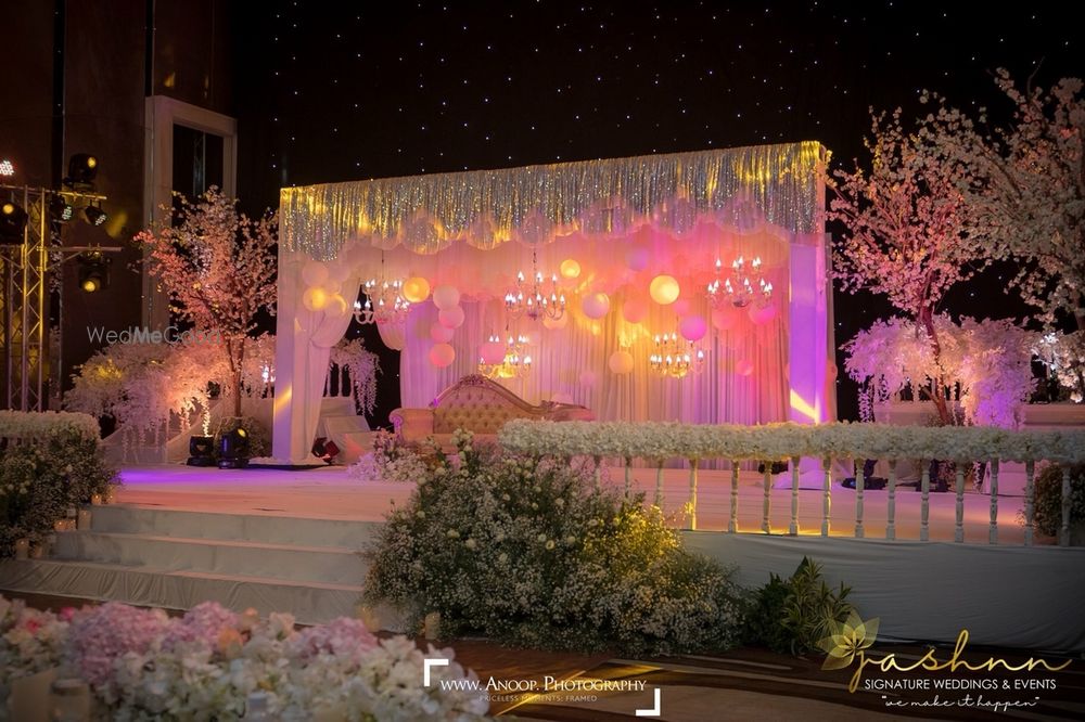 Photo From Reception- winter blossoms  - By Jashnn Signature Weddings & Events