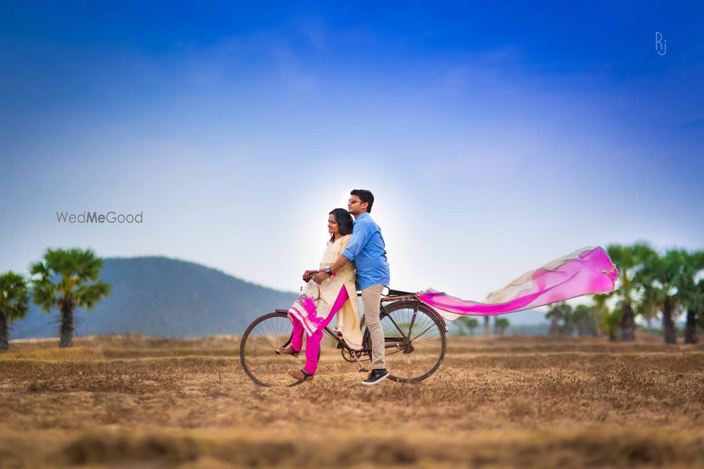 Photo From Couple shoot - By RJ Wedding Films