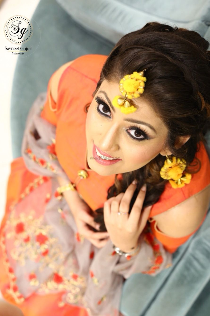 Photo From Puneet’s Mehndi Look - By Savneet Gujral Makeovers