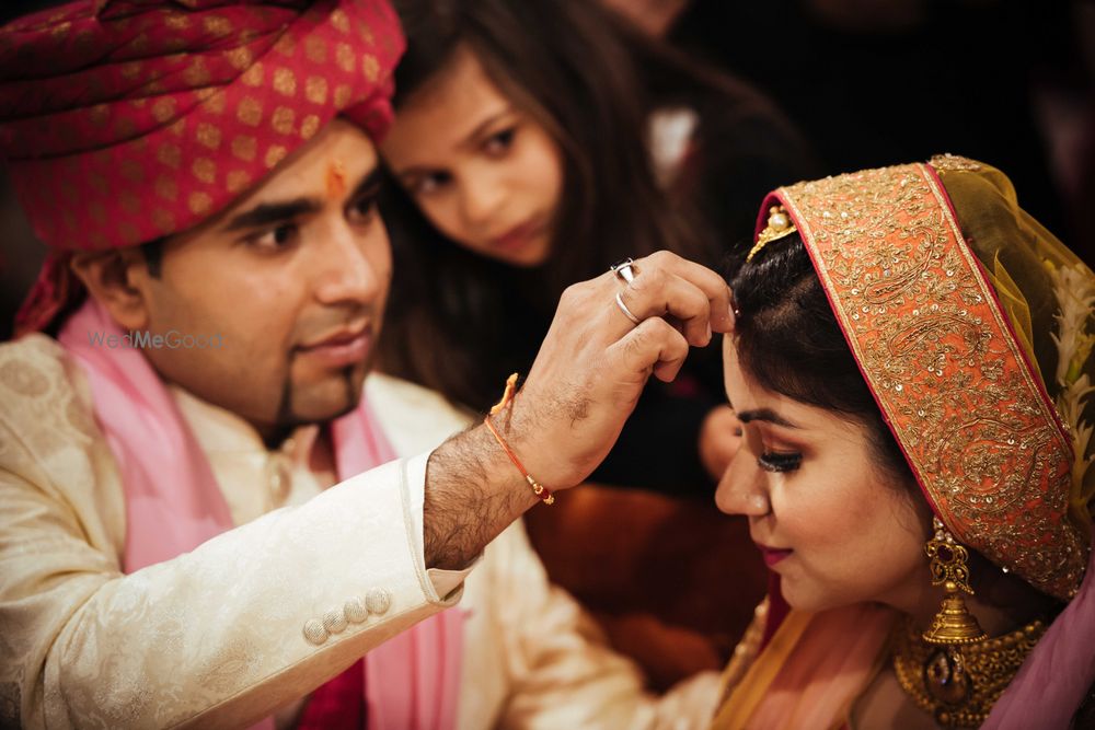 Photo From Aakshi & varun - By Kanjoos Photography