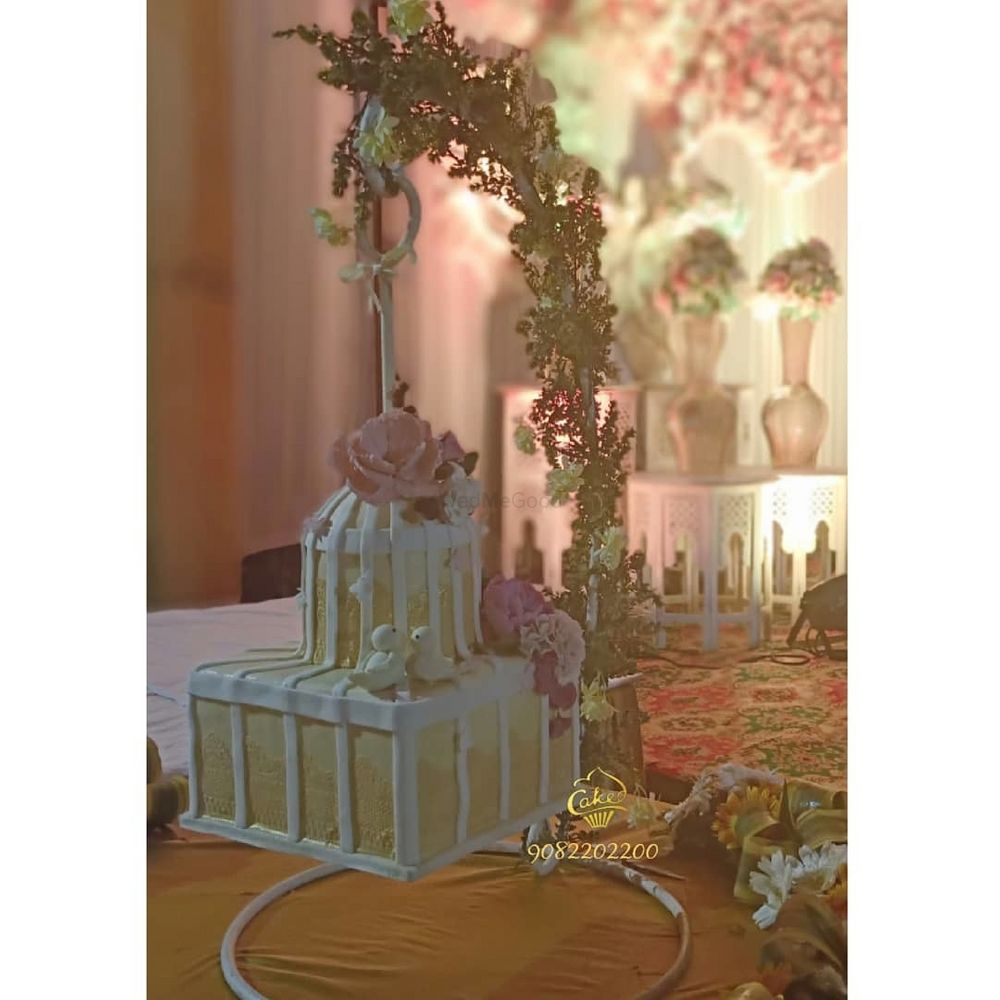 Photo From Chandelier Cakes - By Caked India