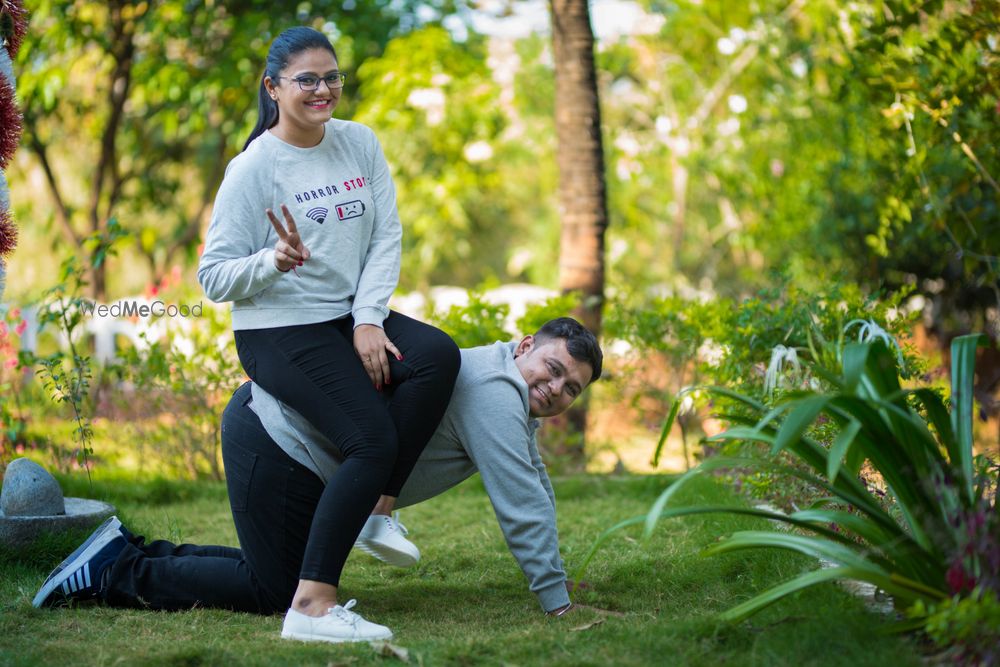 Photo From Aakash & Bhumi Pre Wedding - By Chinmay Joshi Photography 